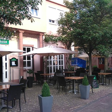 Hotel Loewensteiner Hof Haus Am Neuplatz Wertheim Extérieur photo
