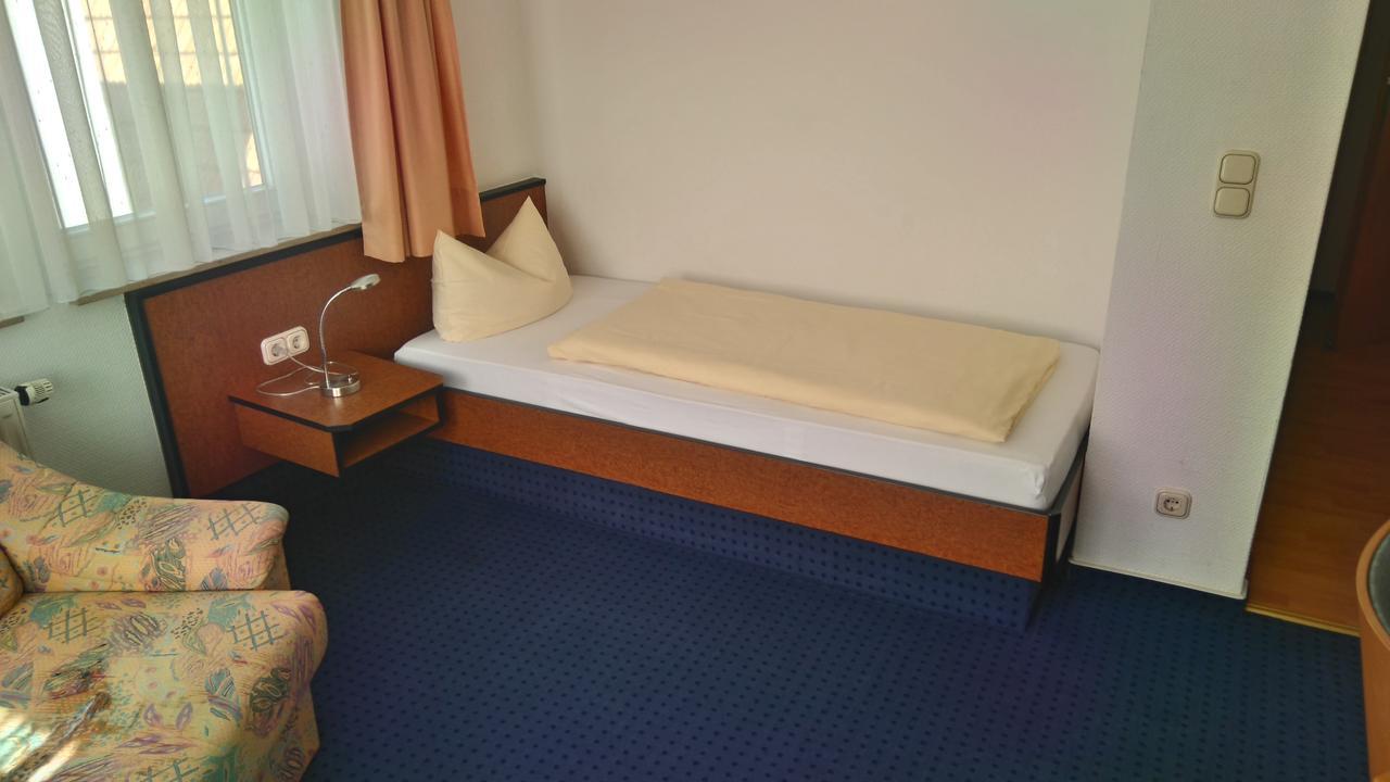 Hotel Loewensteiner Hof Haus Am Neuplatz Wertheim Extérieur photo