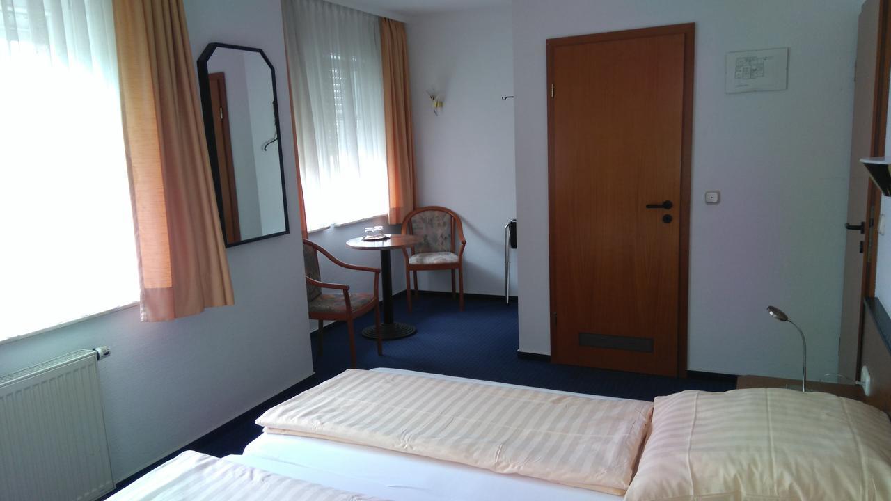 Hotel Loewensteiner Hof Haus Am Neuplatz Wertheim Extérieur photo